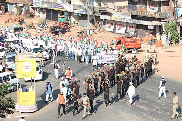 ಉಳ್ಳಾಲದಲ್ಲಿ ಇಲಲ್ ಹಬೀಬ್ ಮೀಲಾದ್ ರ್ಯಾಲಿ